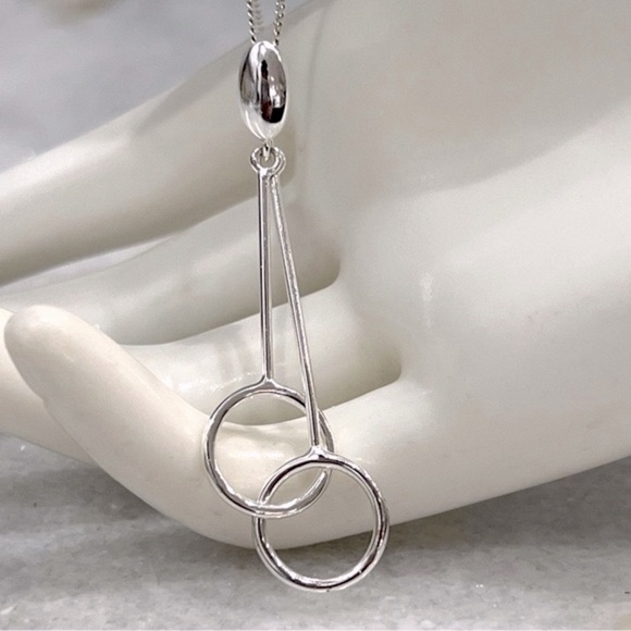 Sterling Silver Long Rod Connecting Circles Pendant Necklace